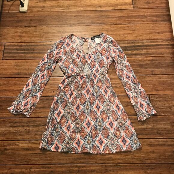 Bell Sleeve Dress Boho Cutout - Picture 7 of 8